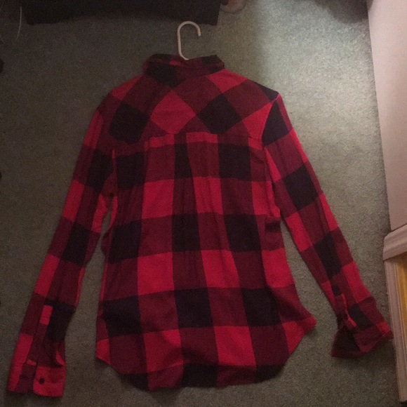 Black and red flannel - Picture 2 of 2